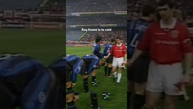 Roy Keane is to cold 🥶🤝 смотреть онлайн