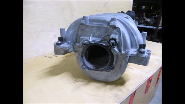 Впускной коллектор Mercedes m273 A2731400701 смотреть онлайн