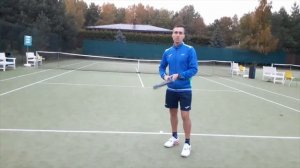 Техника удара справа и слева в большом теннисе для начинающих