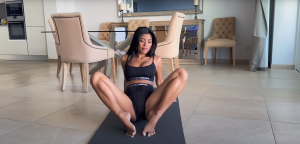 Глубокое раскрытие бедер для занятий йогой перед сном и расслабления