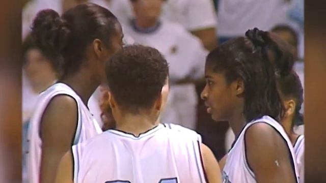 The incredible 1994 buzzer beater by UNC women's basketball смотреть онлайн