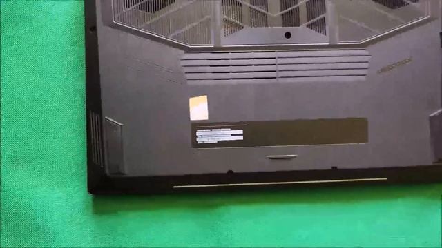 Acer PREDATOR HELIOS 300 (PH315-55-764C) смотреть онлайн