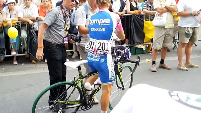 03 Damiano Cunego.MOV смотреть онлайн