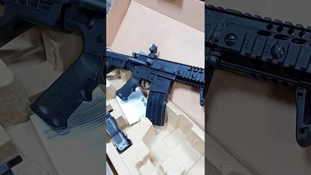 Пневматическая винтовка Crosman DPMS SBR Full Auto M16