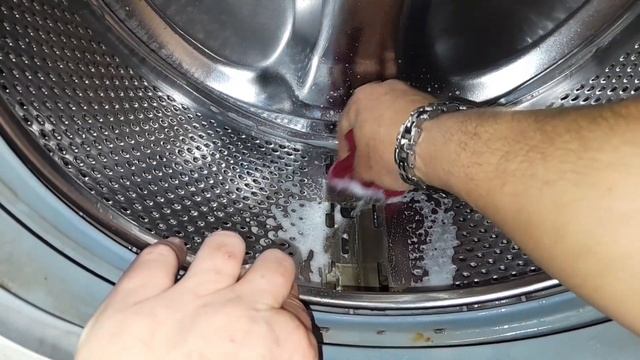 Где ещё собирается в стиральной машине грязь смотреть онлайн