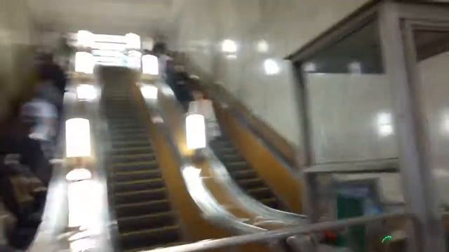 Москва 118 станция метро Беляево лето день смотреть онлайн