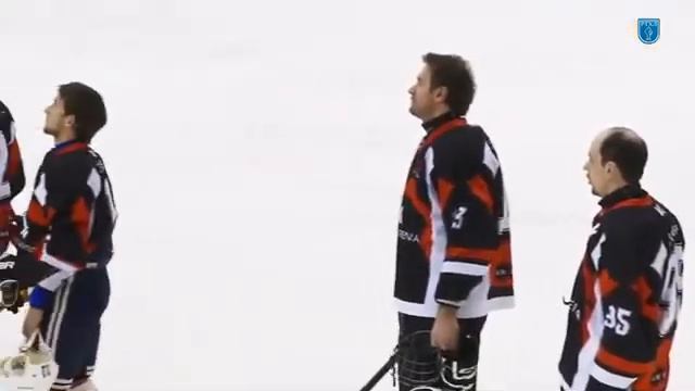 Алексей Секирин исполняет гимн Российской Федерации. смотреть онлайн