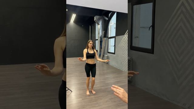 Занятие по Трайбл Фьюжн для начинающих /наложения (Алеся Star) смотреть онлайн