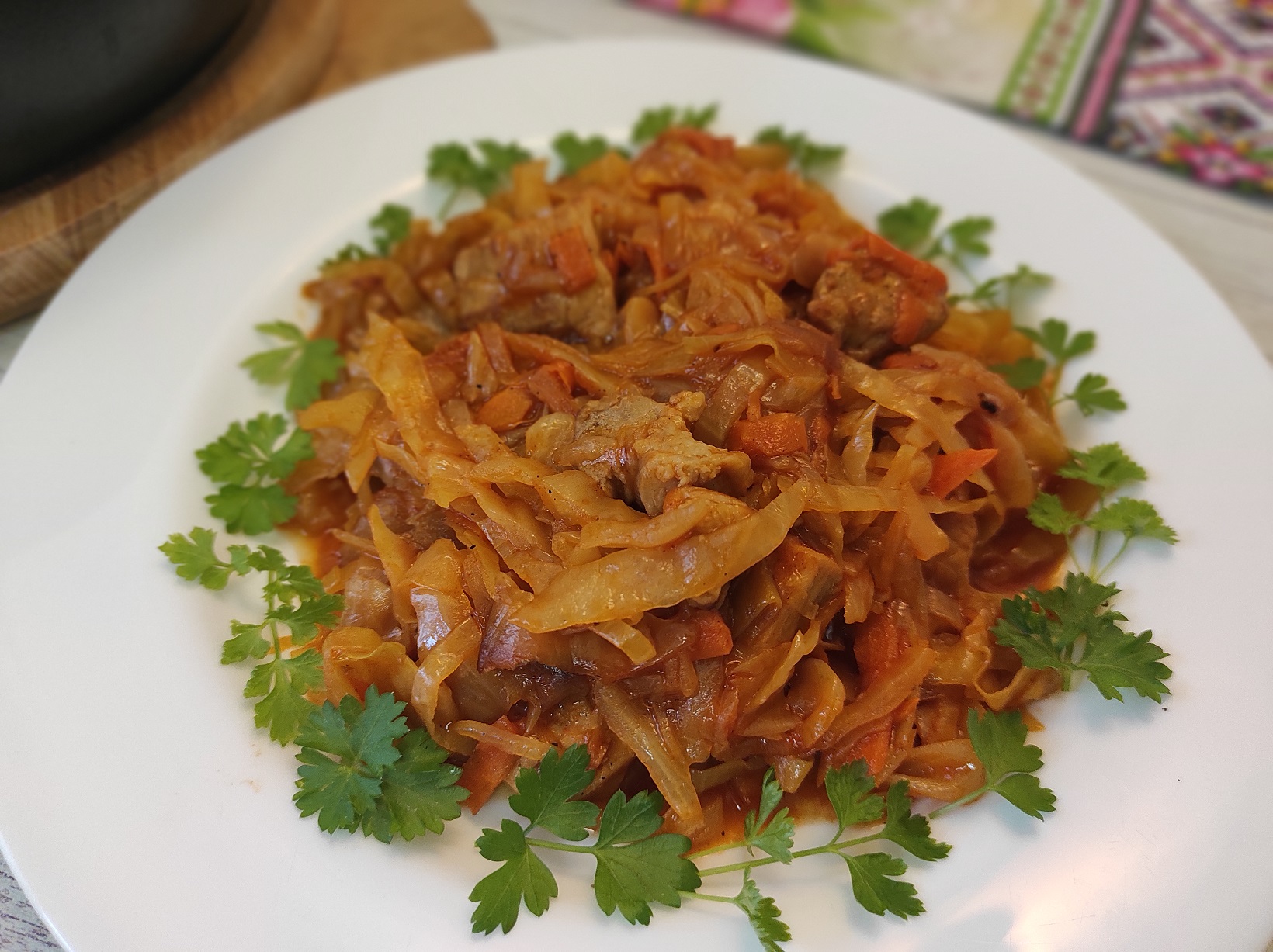 ТУШЕНАЯ КАПУСТА С МЯСОМ! Просто, доступно и очень вкусно! смотреть онлайн