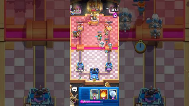 Evolved Valkyrie Makes Lavaloon SO MUCH BETTER! смотреть онлайн