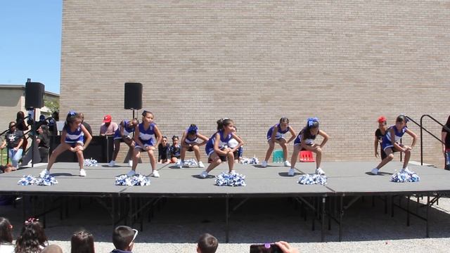 Royal All Star Cheer Squad смотреть онлайн
