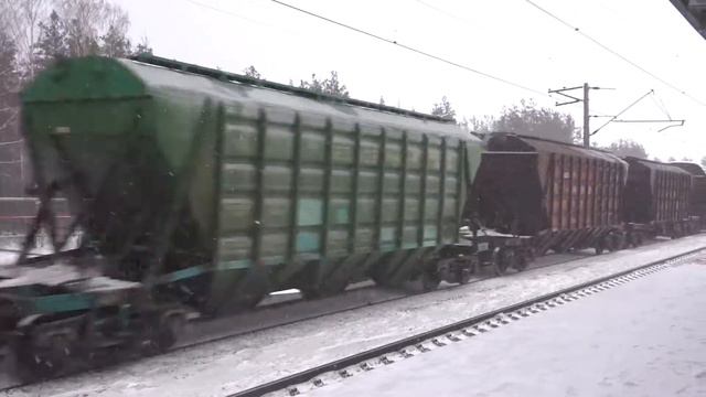 Электровоз ВЛ80С-838 с грузовым поездом смотреть онлайн