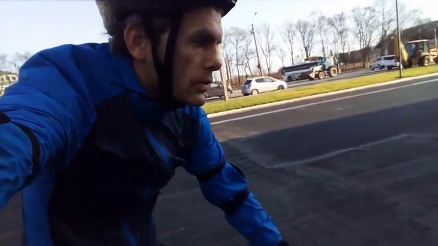 👽 Тренировка по скоростному катанию на роликах 💨 Сильный ветер после ночного циклона 💦 смотреть онлайн