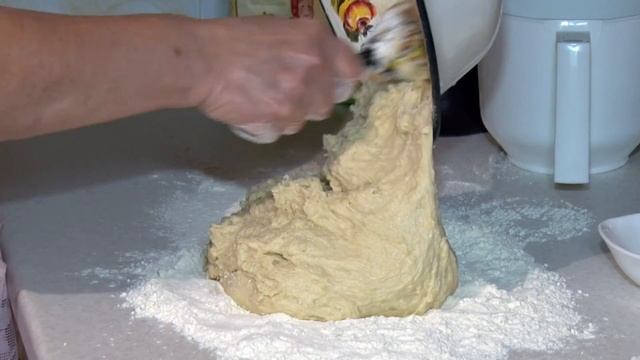 Что готовим? Пышные булочки смотреть онлайн