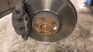 Как определить степень износа тормозов Вольво?