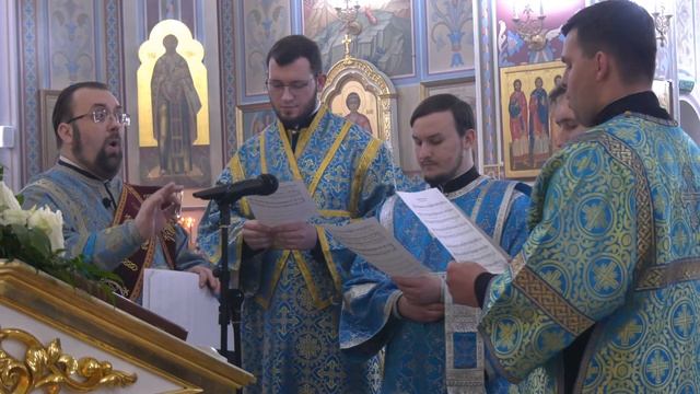 Похвала Пресвятой Богородицы. Пятница, утреня с чтением Акафиста смотреть онлайн