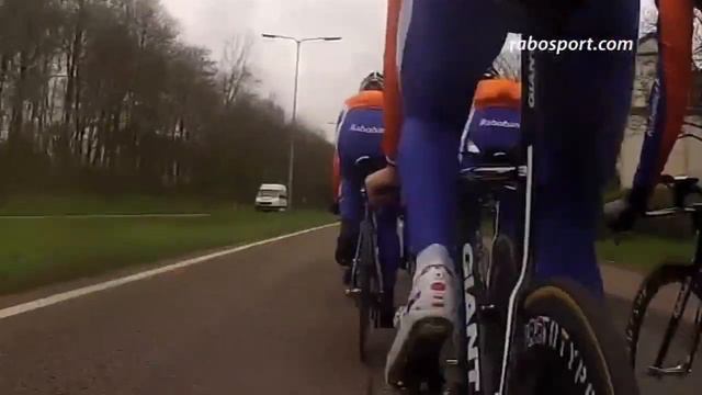 Robert Gesink en Mark Renshaw over het WK-parcours Ploegen смотреть онлайн