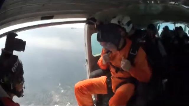 cort skydive ogden ut смотреть онлайн