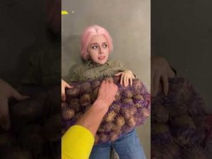 Когда ты очень маленький и для тебя все большое #Shorts