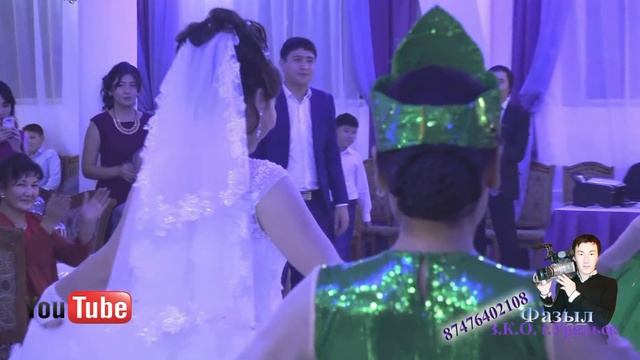 Шоу!!! Қалыңдық би биледі... Орал қ.сы.. смотреть онлайн