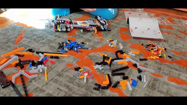 Lego Raptor 42126 Build Part: 2 bag: 2 смотреть онлайн