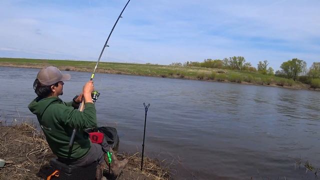 Рыбалка на фидер весной. Река Дон. Липецкая область.