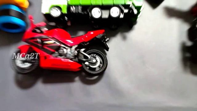 Menemukan mobil mobilan, Excavator, Kereta api KAI cc206, Sepeda, Vespa смотреть онлайн