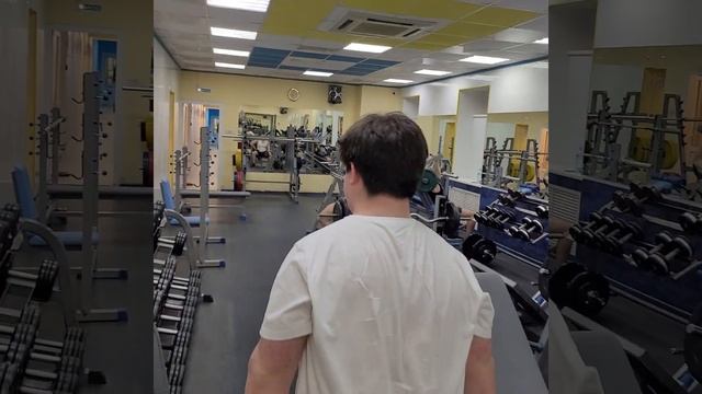 мой подопечной Георгий на жиме!красава парень в 15лет мощный и сильный чему я очень рад! смотреть онлайн