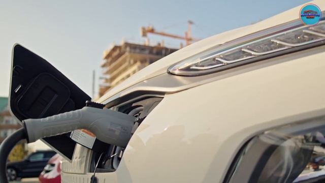 How Do You Charge Your Electric Car at a Public Charging Station смотреть онлайн