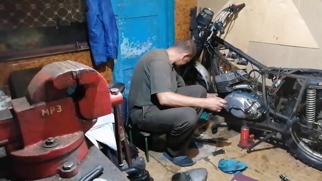 Восстановление ИЖ ЮПИТЕР 5 ч. 1 смотреть онлайн