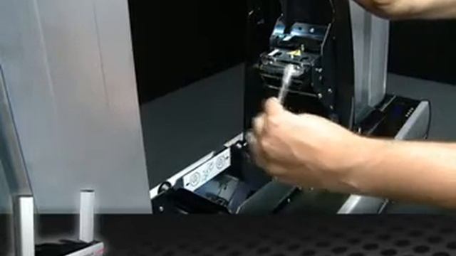 Evolis Quantum 2 | Regular print head cleaning смотреть онлайн