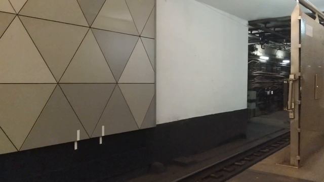 Последний линейный номерной с фарами 2-2-2 в Москве №10167 смотреть онлайн