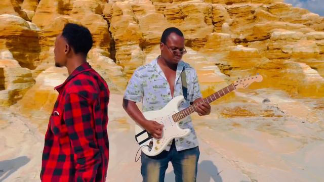 Rude Kid Venda & Mantsha Friday - Shau Shau Prod.by Crosswave(official Visualizer)