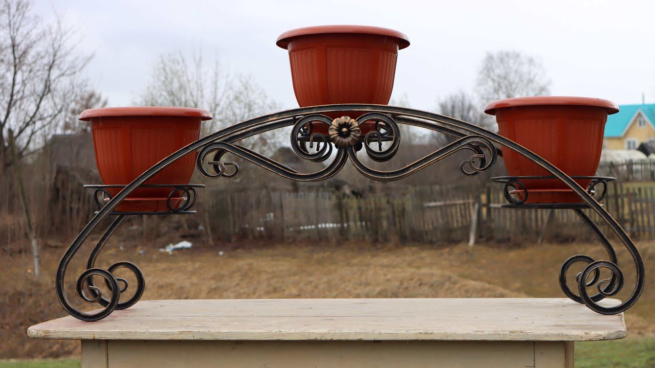 Несколько вариантов цветочниц из металла смотреть онлайн