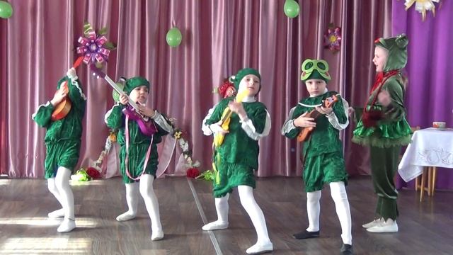 Сказка "Дюймовочка" в детском саду Танец лягушат смотреть онлайн