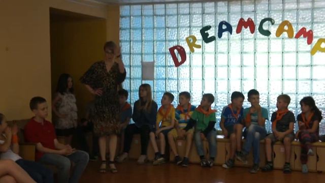 Лагерь Dreamcamp. ОЛ "Горизонт". 2-я смена. 3-й день. Представление причесок наших леди. смотреть онлайн