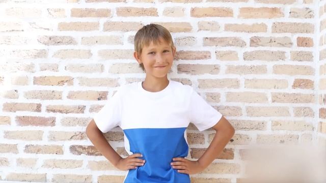 Canon EOS R200 Might Be The Best Compact Camera! смотреть онлайн