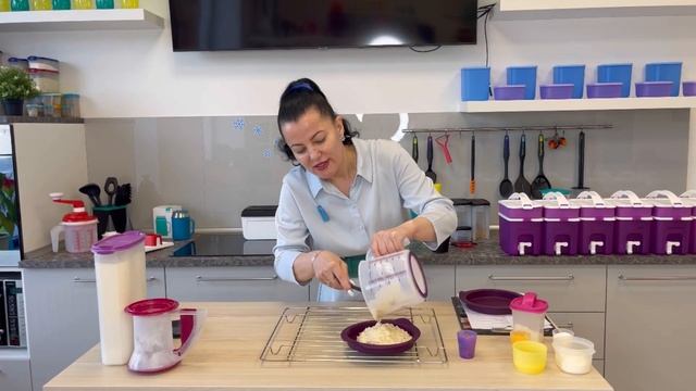 Сливочный пирог с кокосовой стружкой и мармеладом + Пирог с сыром и копченой колбаской Tupperware смотреть онлайн