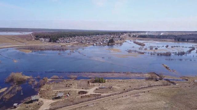 Половодье в верховье реки Вычегды.Село Помоздино в Республике Коми смотреть онлайн