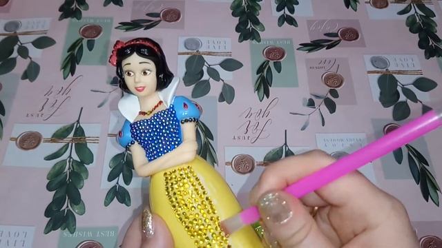 DIY| Белоснежка из алмазной вышивки смотреть онлайн