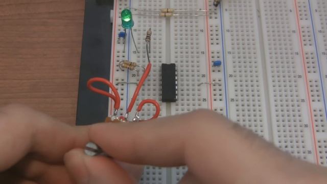 Comparator tutorial & clapper circuit смотреть онлайн