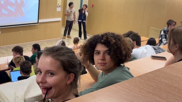 ПОСТУПИЛ В ВШЭ НА АКТЕРА / Влог смотреть онлайн