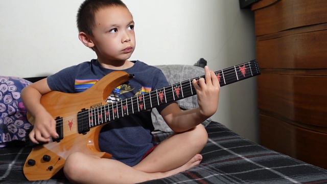 7 year old kid plays guitar, Metallica - Last Caress/Green Hell смотреть онлайн