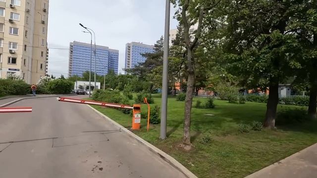 Этот сумасшедший москвич гоняет весь день на моноколесе! Много города / Арстайл / смотреть онлайн