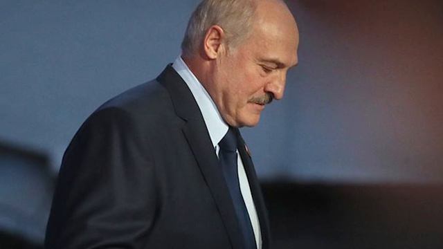 Лукашенко – завис! Прямо при всех, Латушко попал в узурпатора: уход неизбежен. Полное лишение власт смотреть онлайн