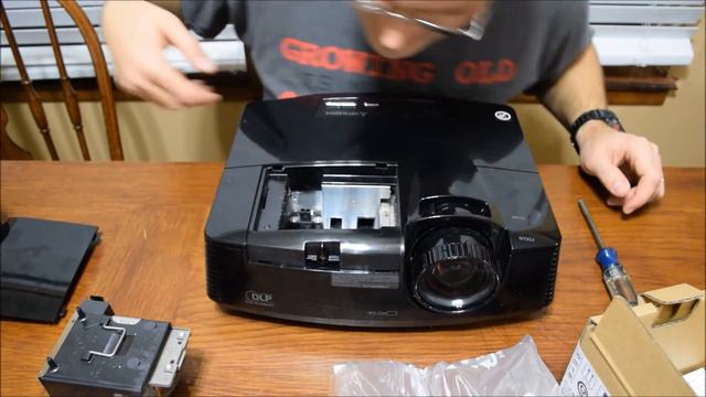 Mitsubishi HC4000 Lamp Replacement смотреть онлайн