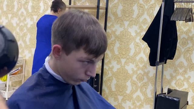 Мужская стрижка 433#смотри как это делаю ???#hair#haircut#hairstyle смотреть онлайн