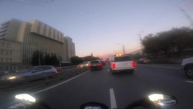 Честный обзор доминар под водой, умрет проводка? Bajaj Dominar смотреть онлайн