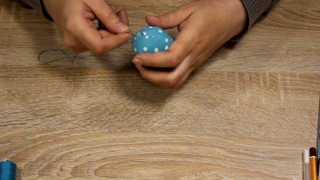 Пасхальный кролик в форме яйца смотреть онлайн