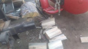 #ДРОВОКОЛ# ТРАКТОР МТЗ-80# НЕ ТЯНЕТ ГИДРАВЛИКА# ИСПЫТЫВАЕМ НЕ ДОВАРЕНЫЙ ДРОВОКОЛ СВОИМИ РУКАМИ#